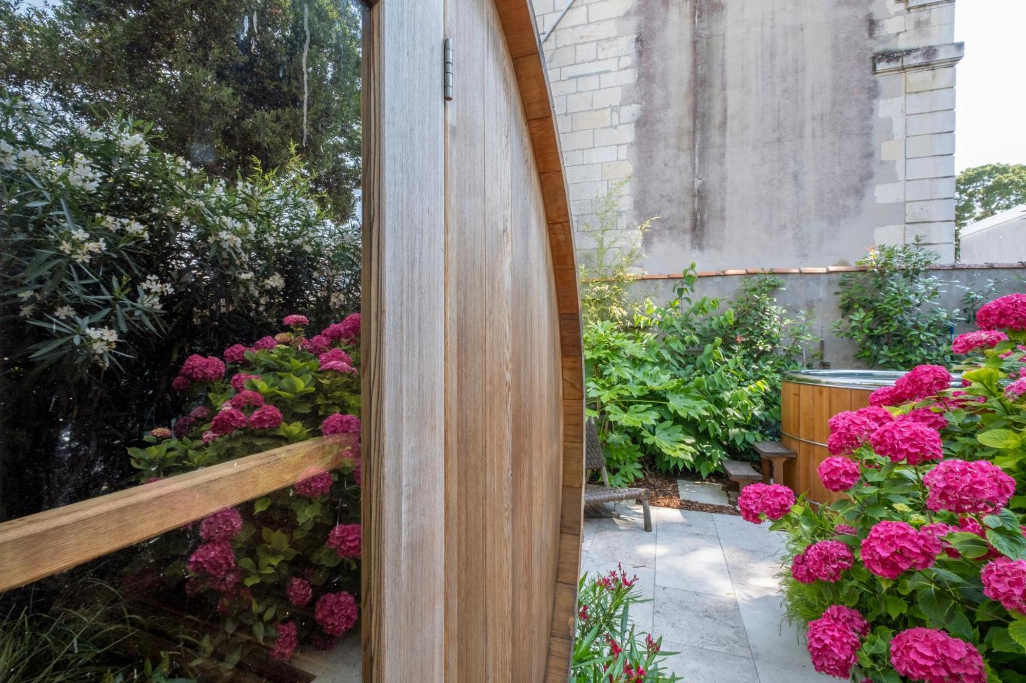 لا روشيل Escale Rochelaise B&B, Spa Bain Nordique Et Sauna Tonneau المظهر الخارجي الصورة