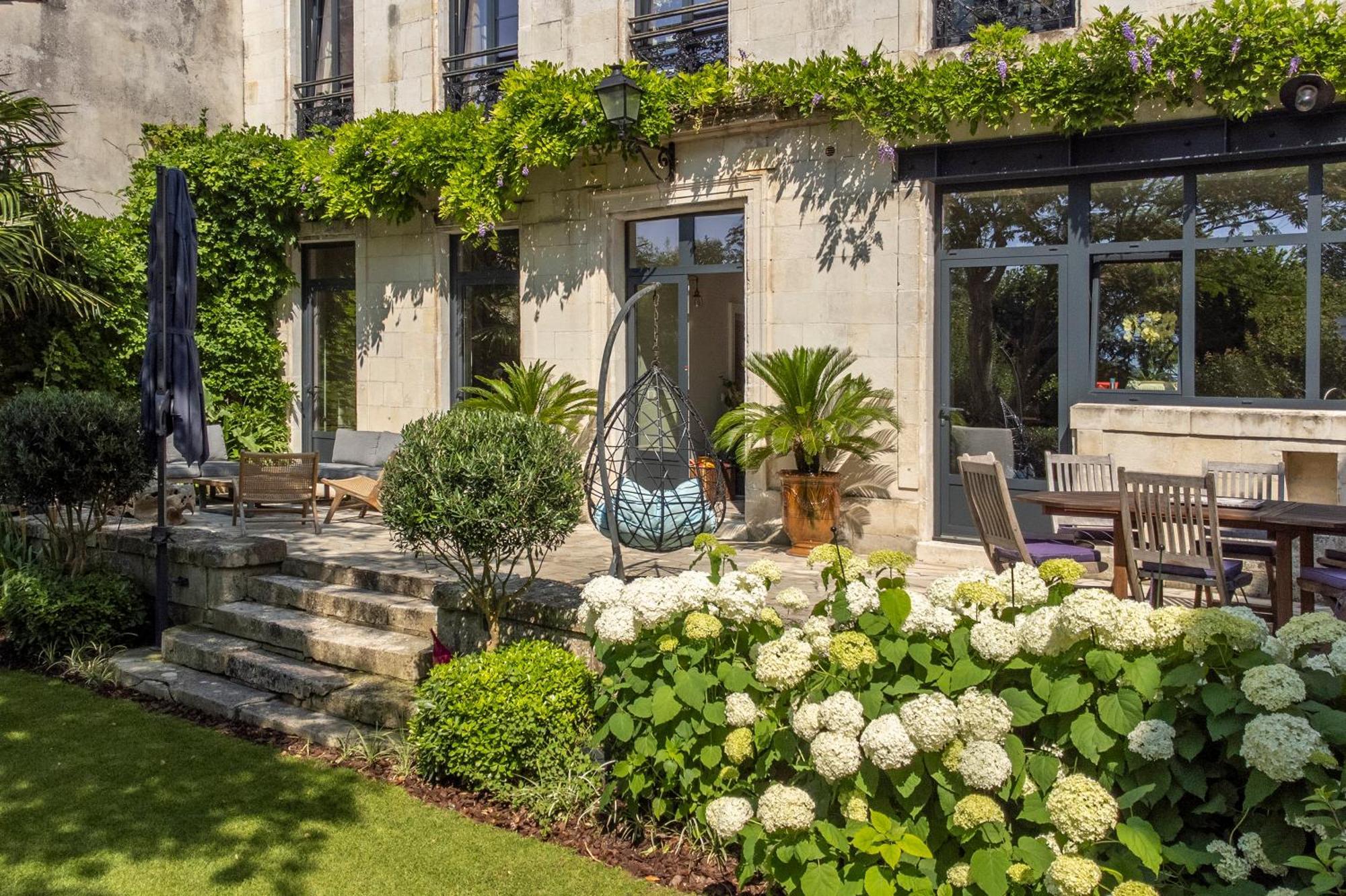 لا روشيل Escale Rochelaise B&B, Spa Bain Nordique Et Sauna Tonneau المظهر الخارجي الصورة